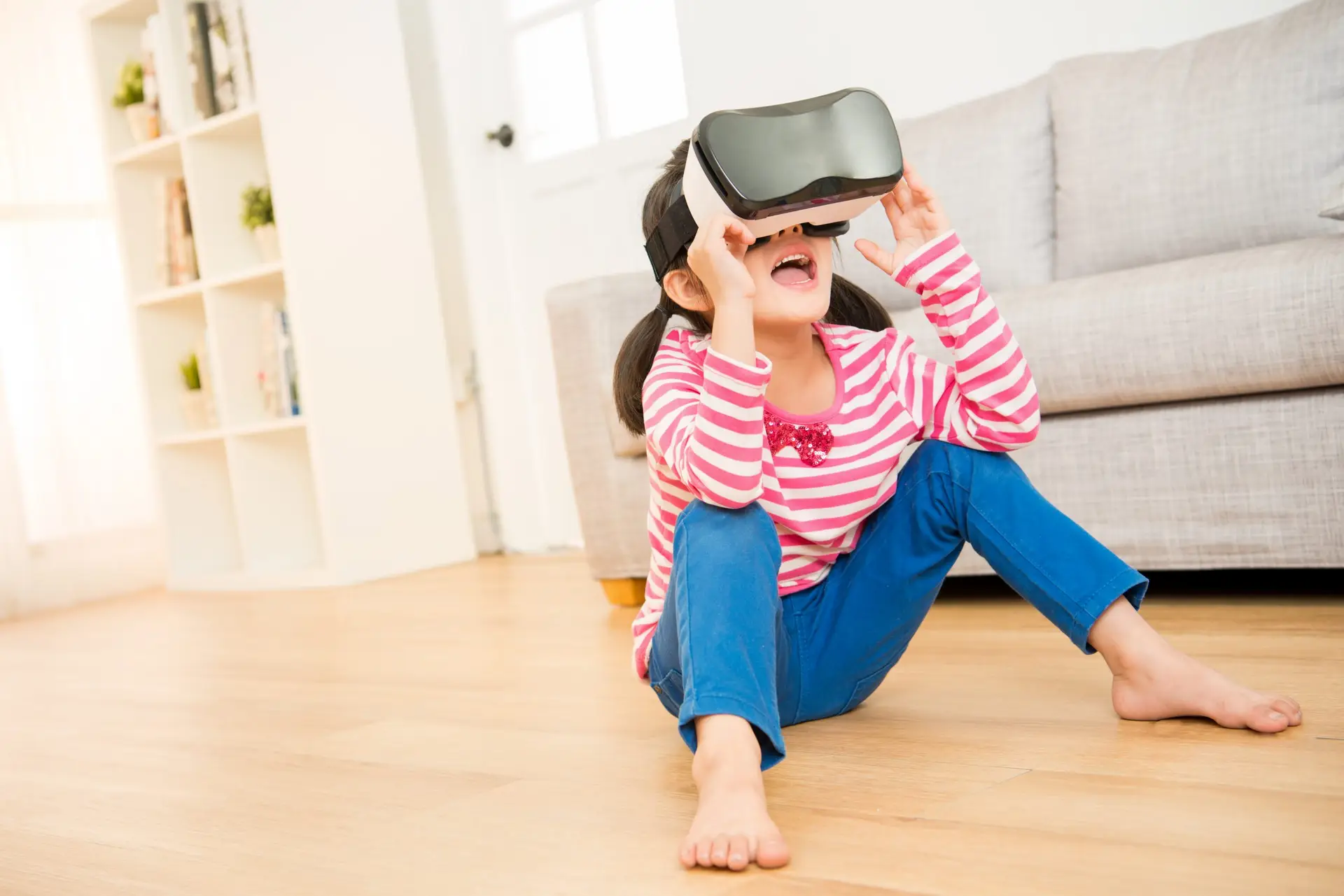 Keeping It Real: Avoiding Virtual Reality Isolation