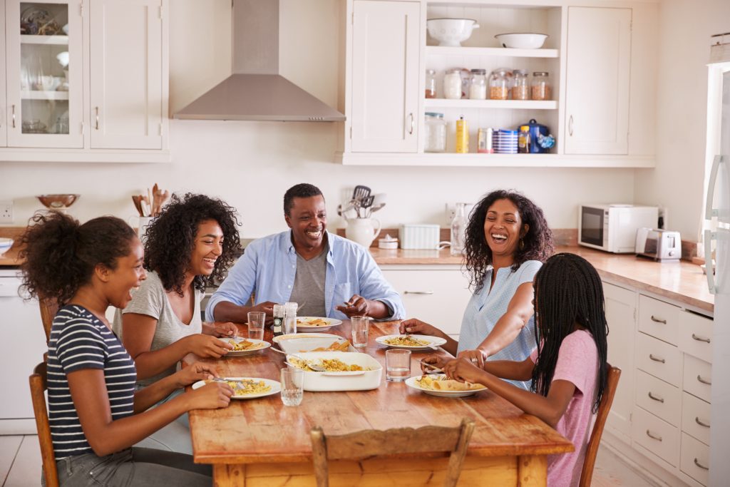 50 Fresh Dinner Conversation Topics for Families