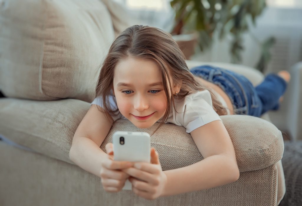 KidSmartⓇ Apps: The Best Kid-Safe Messaging Apps