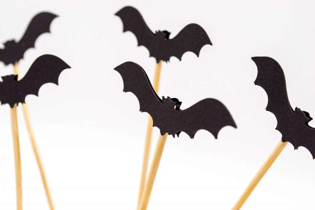Halloween Paper Crafts: Spine-Chilling Decor from Scratch